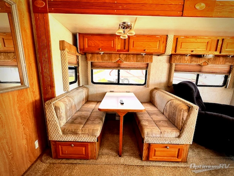 2003 Gulf Stream Independence 8320 RV Photo 4