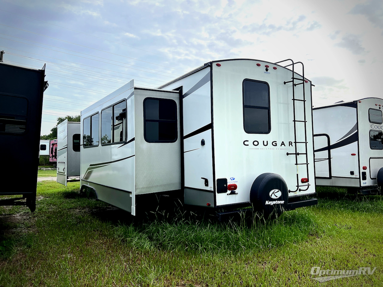 2024 Keystone Cougar Half-Ton 30RKD Photo 2