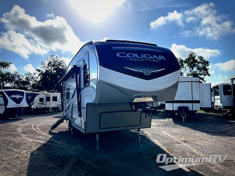Used 2021 Keystone Cougar Half-Ton 23MLS Featured Photo