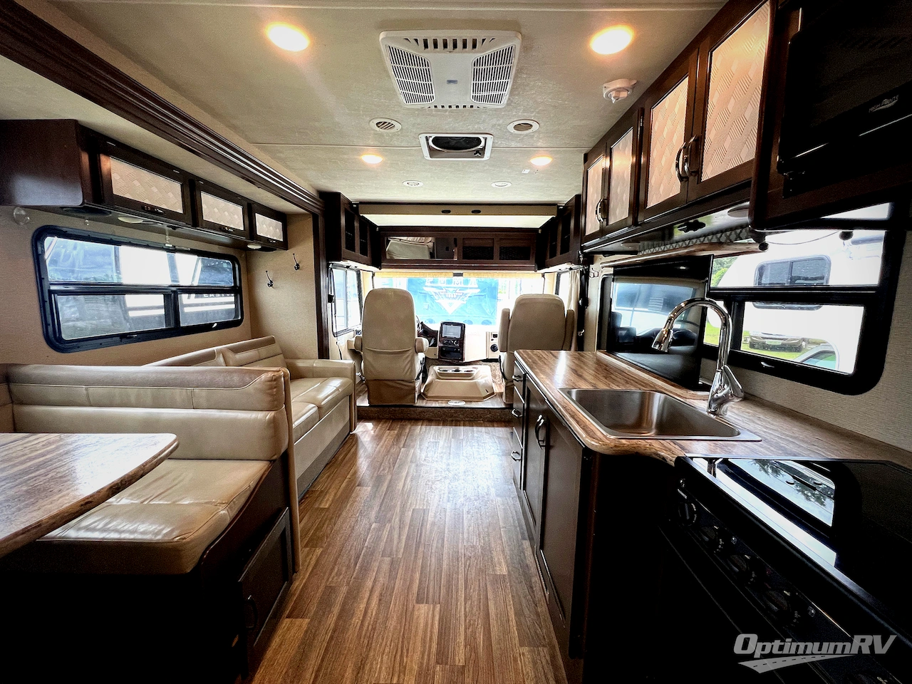 2019 Thor ACE 30.3 Photo 5