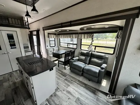 2022 CrossRoads Hampton HP375DBL RV Photo 2