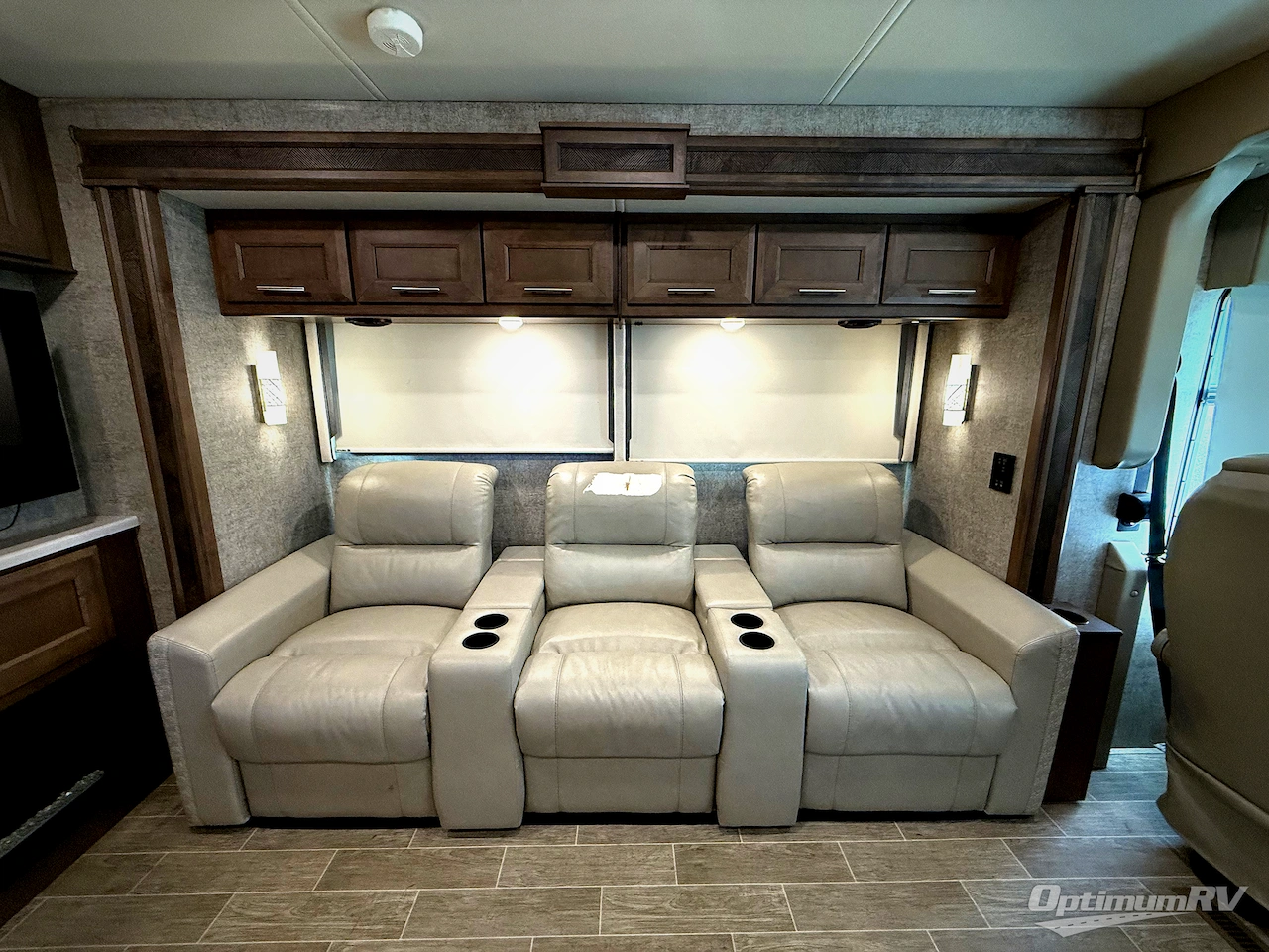 2021 Thor Miramar 35.4 Photo 4