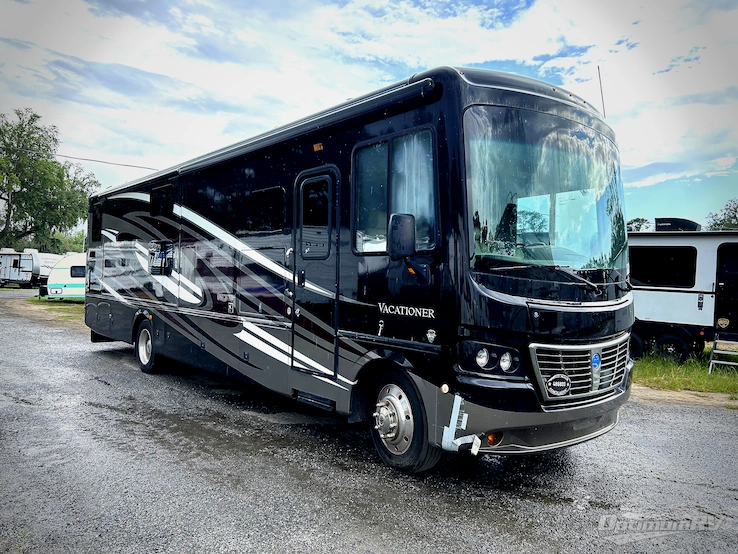 2017 Holiday Rambler Vacationer 36Y RV Photo 1