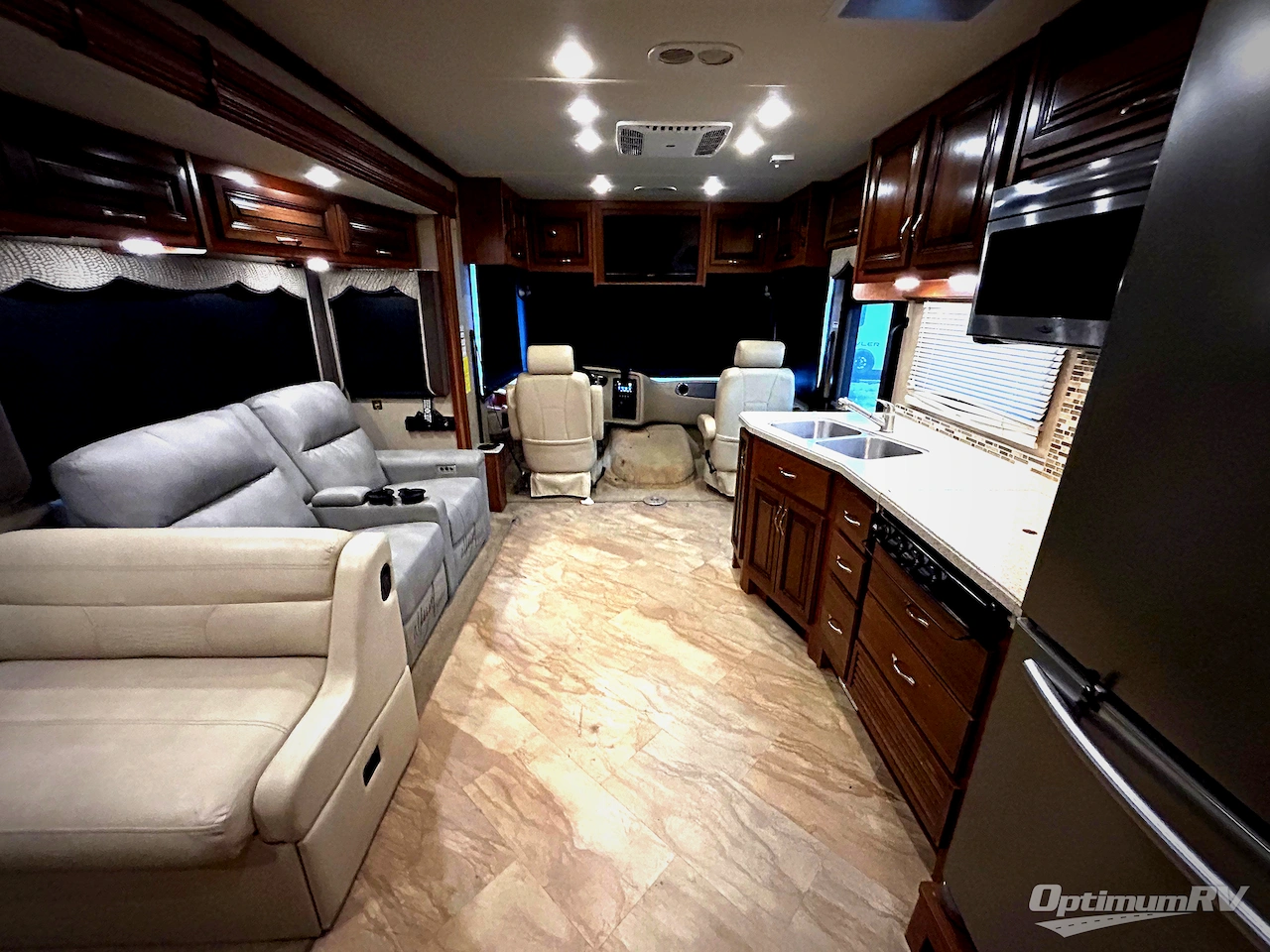 2017 Holiday Rambler Vacationer 36Y Photo 5