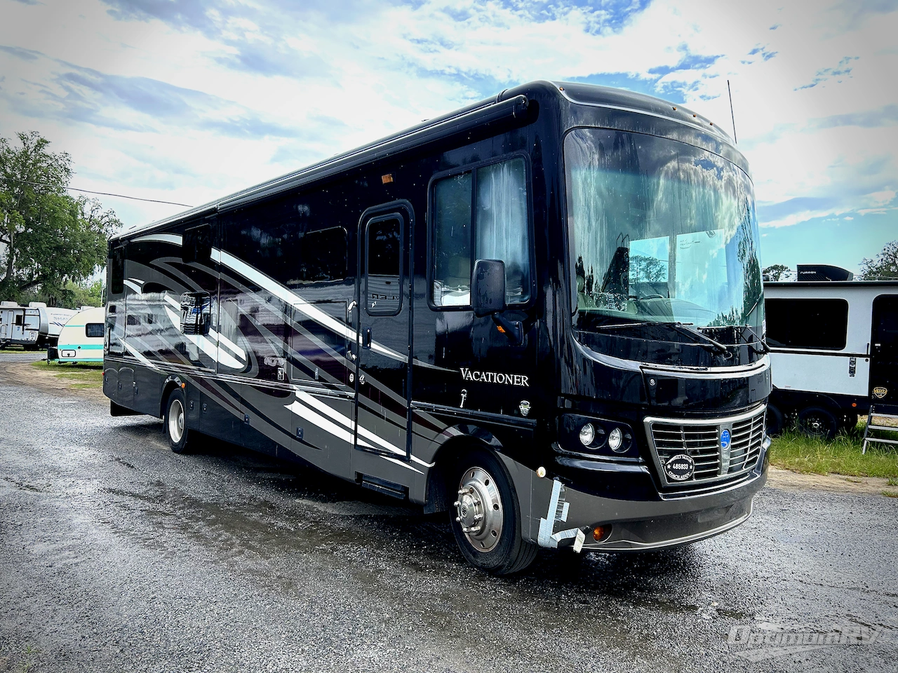 2017 Holiday Rambler Vacationer 36Y Photo 1