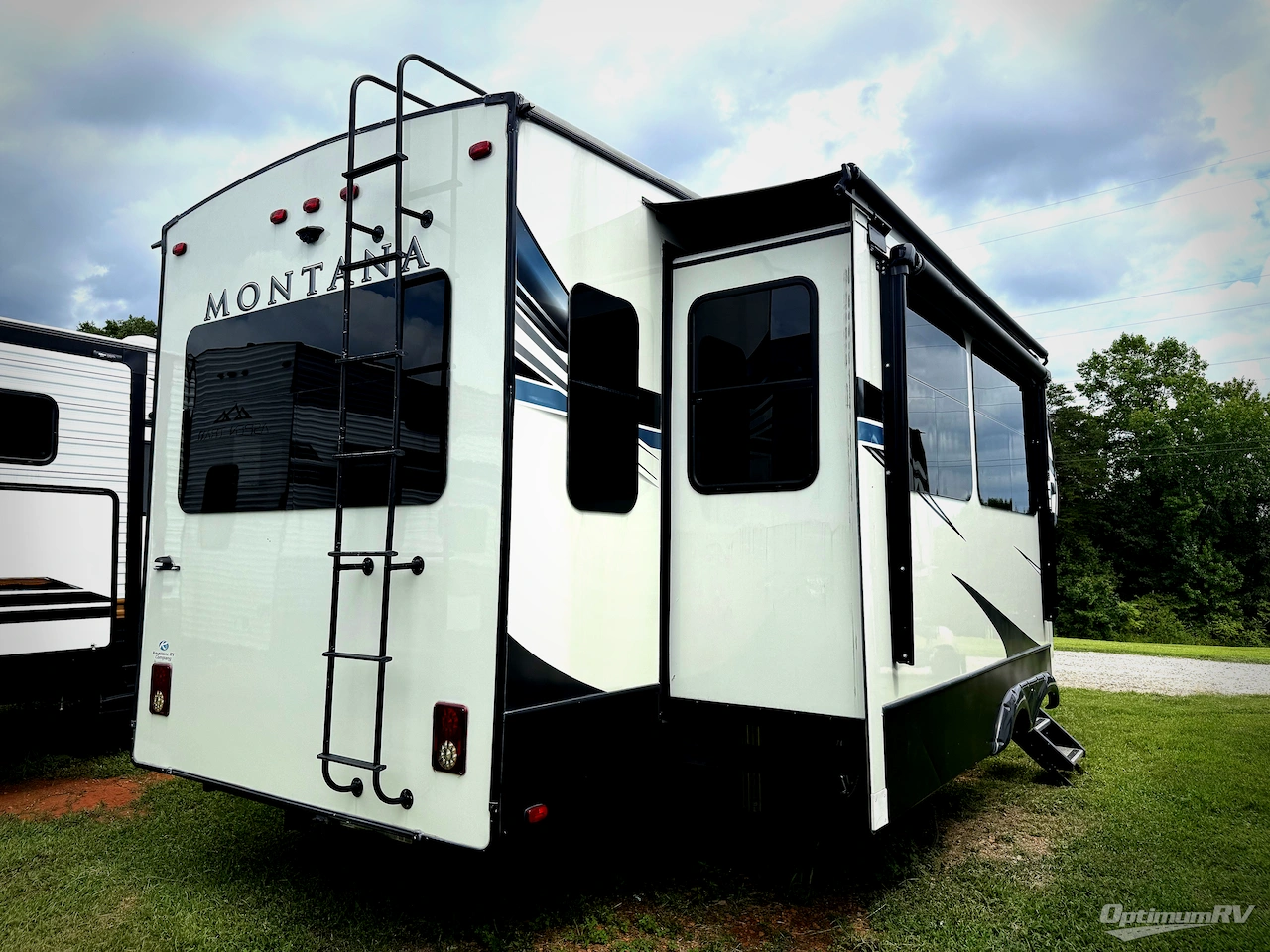 2021 Keystone Montana 3121RL Photo 2