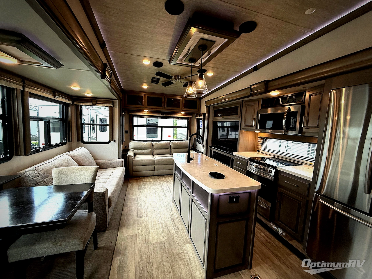 2021 Keystone Montana 3121RL Photo 4