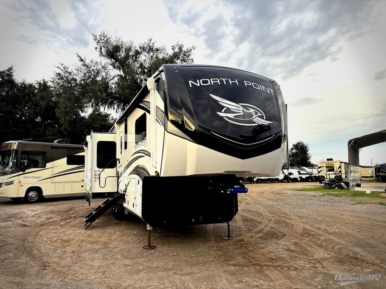 2022 Jayco North Point 310RLTS Photo 1