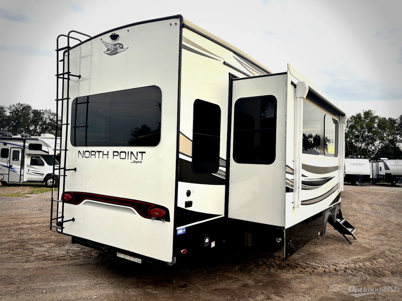 2022 Jayco North Point 310RLTS Photo 2