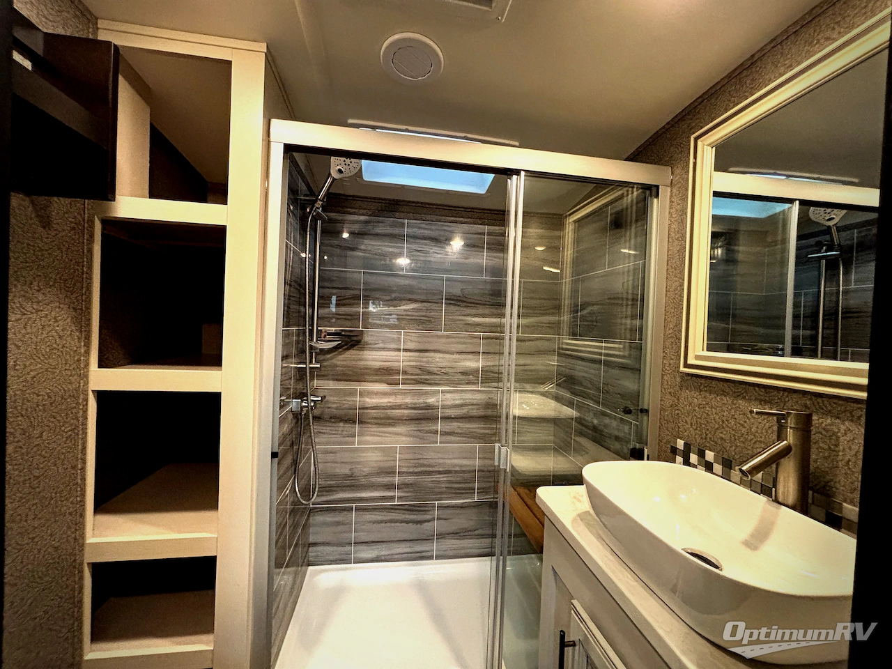 2022 Jayco North Point 310RLTS Photo 8