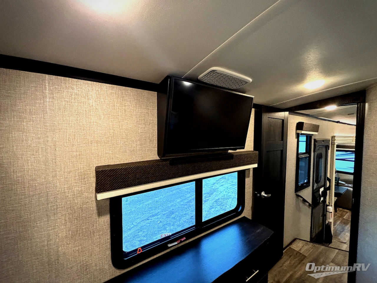 2022 Jayco North Point 310RLTS Photo 17