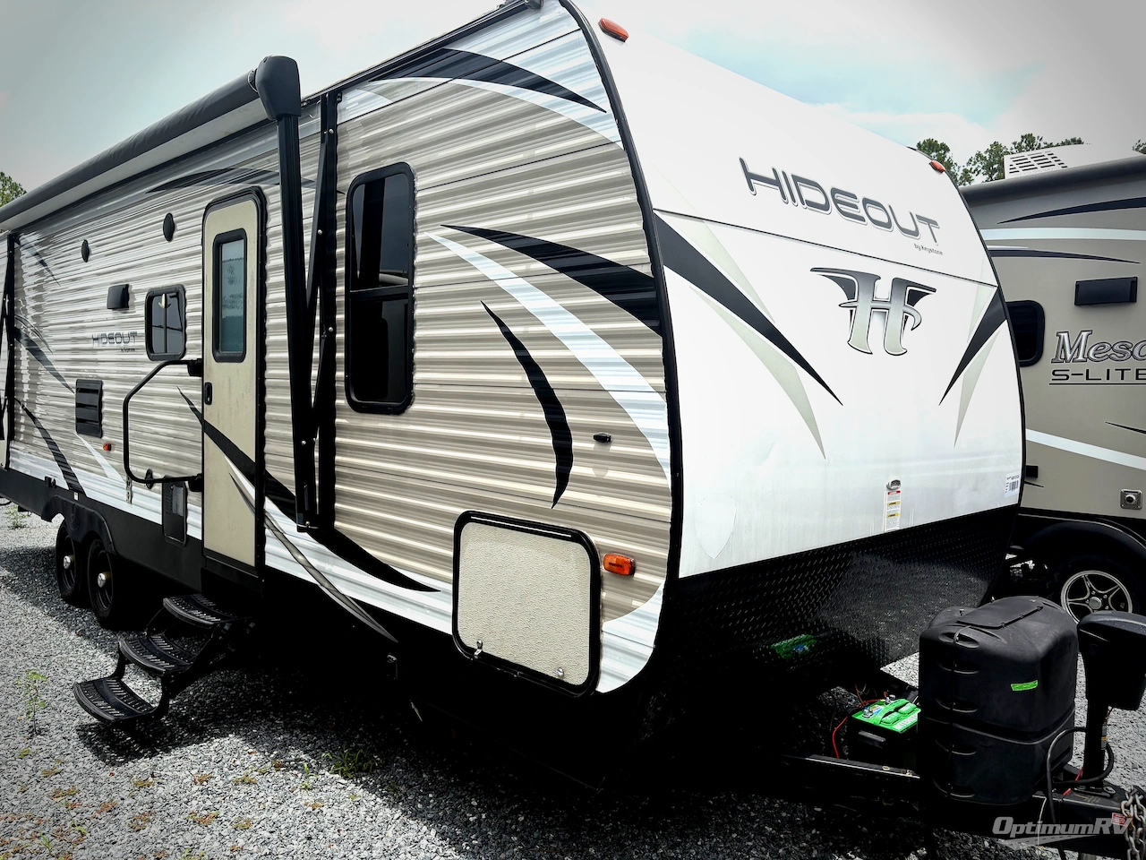 2018 Keystone Hideout 27DBS Photo 1