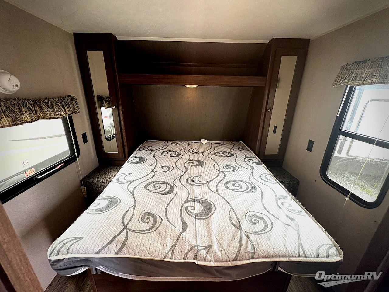 2018 Keystone Hideout 27DBS Photo 15