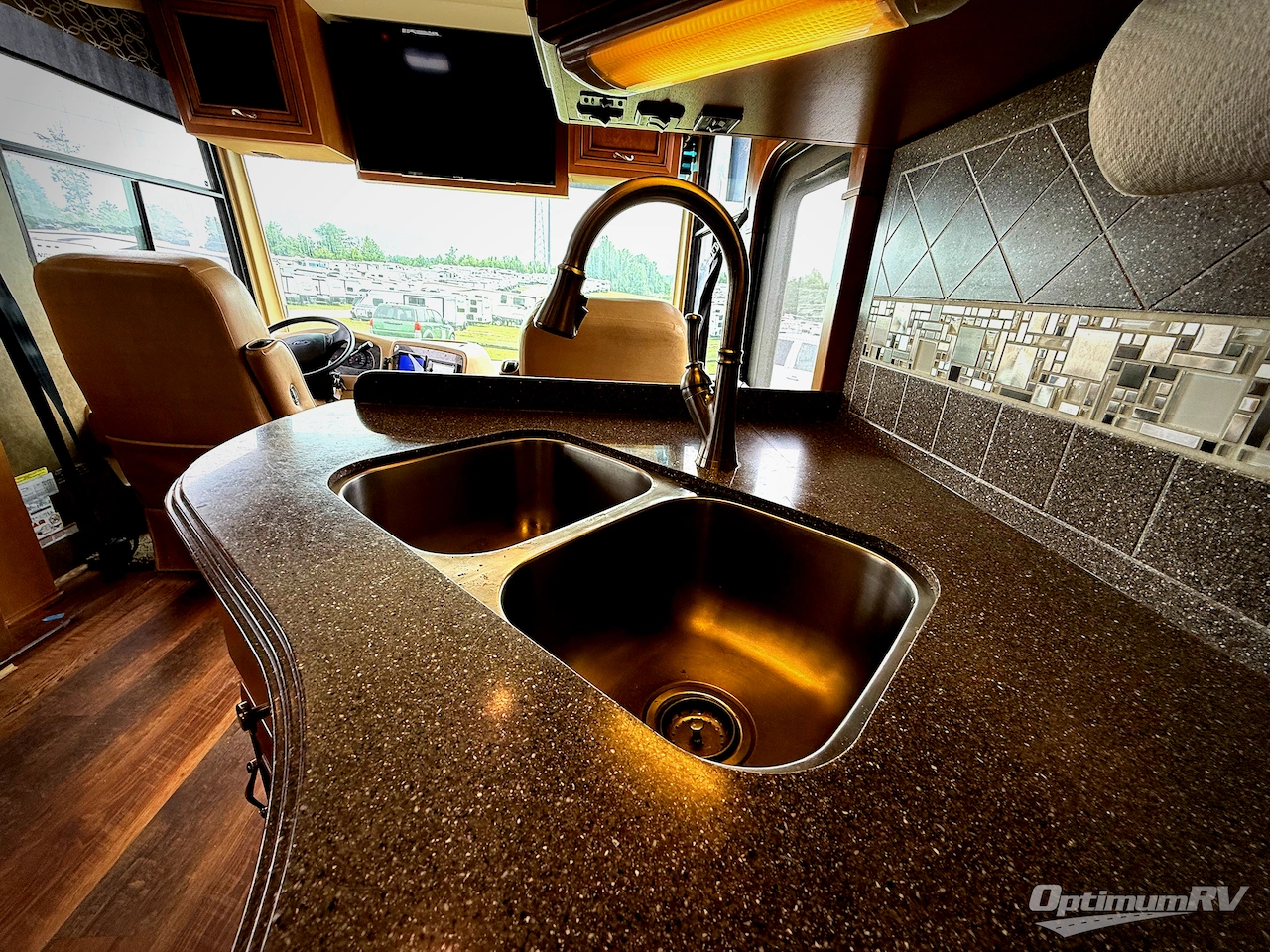 2014 Newmar Canyon Star 3610 Photo 10