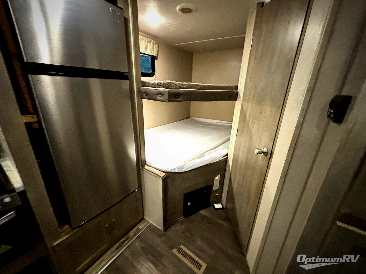 2019 Palomino Puma XLE Lite 24BHC Photo 11