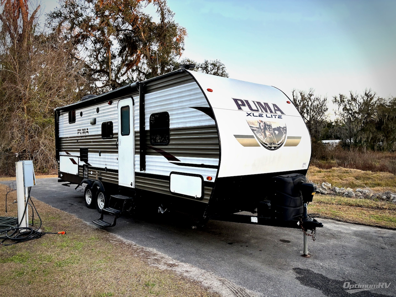 2019 Palomino Puma XLE Lite 24BHC Photo 1