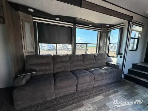 2019 Heartland Cyclone 4101KING RV Photo 3