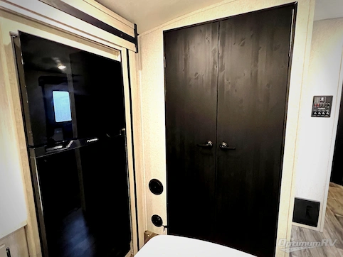 2024 CrossRoads Sunset Trail SS330SI RV Photo 3