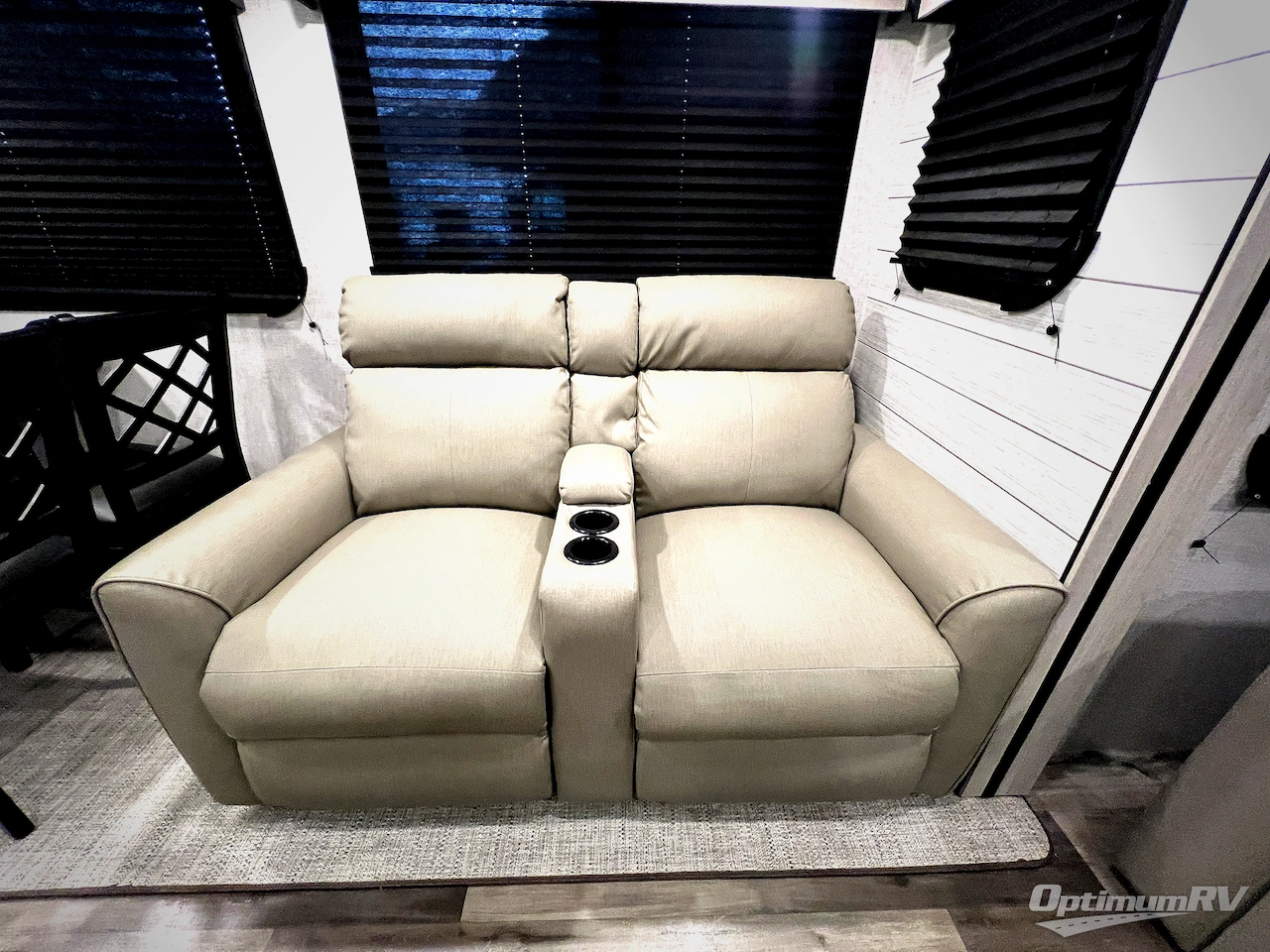 2024 CrossRoads Sunset Trail SS330SI Photo 10