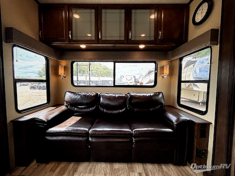 2019 Grand Design Solitude S-Class 2930RL RV Photo 4