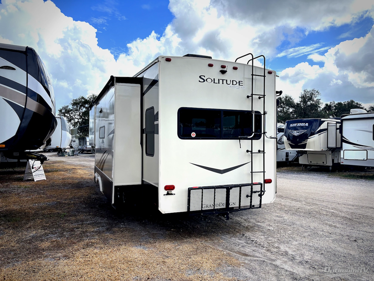 2019 Grand Design Solitude S-Class 2930RL Photo 3