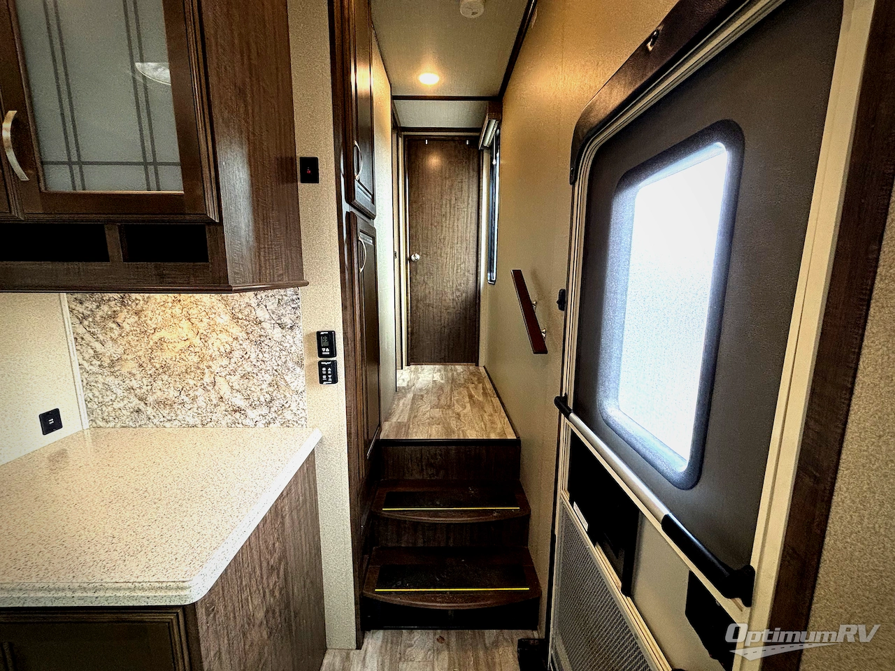 2019 Grand Design Solitude S-Class 2930RL Photo 4