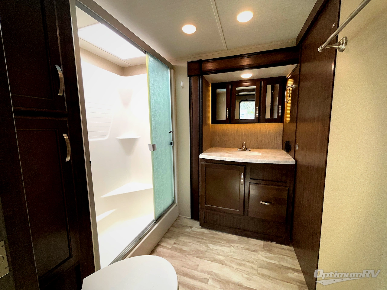 2019 Grand Design Solitude S-Class 2930RL Photo 7