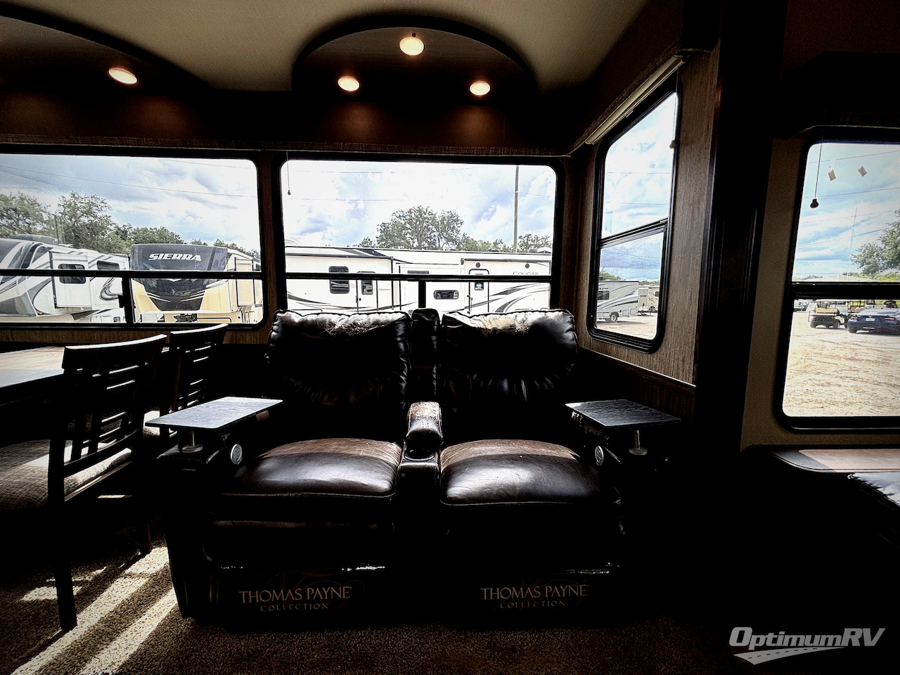 2019 Grand Design Solitude S-Class 2930RL Photo 17