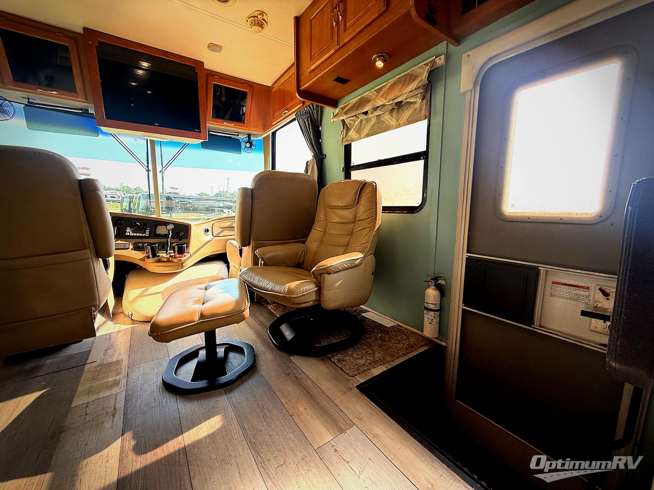 2005 Coachmen Epic 3180DS Photo 10