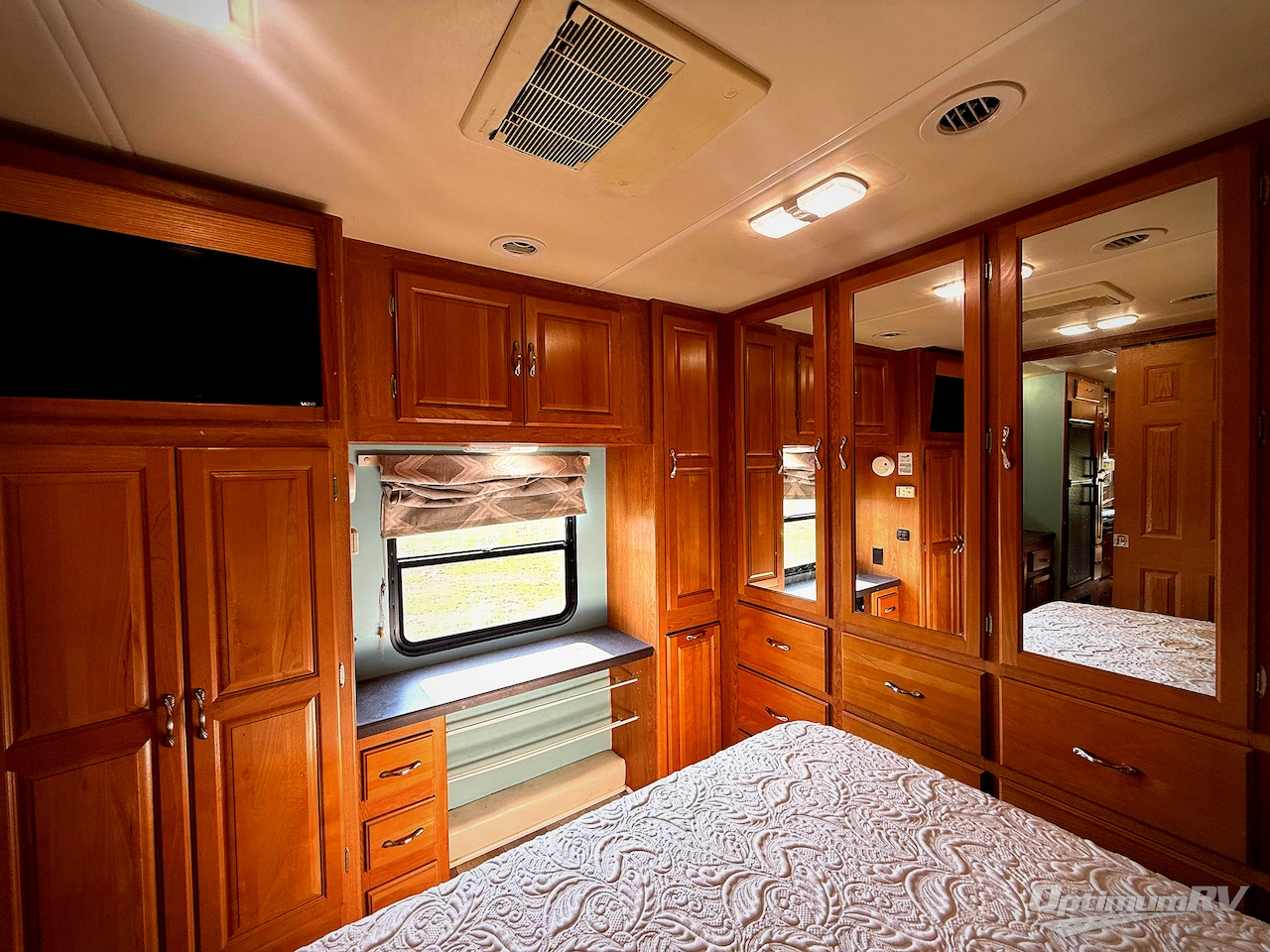 2005 Coachmen Epic 3180DS Photo 22