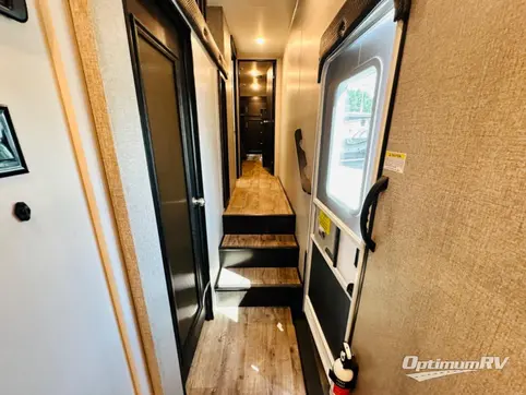 2021 Jayco Eagle 355MBQS RV Photo 3