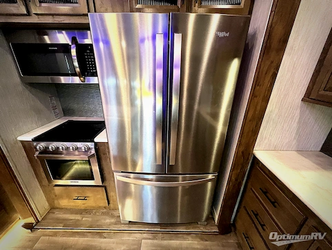 2019 Forest River Vengeance Touring Edition 381L12-6 RV Photo 3