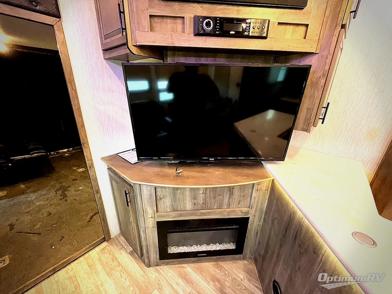 2019 Forest River Vengeance Touring Edition 381L12-6 Photo 9
