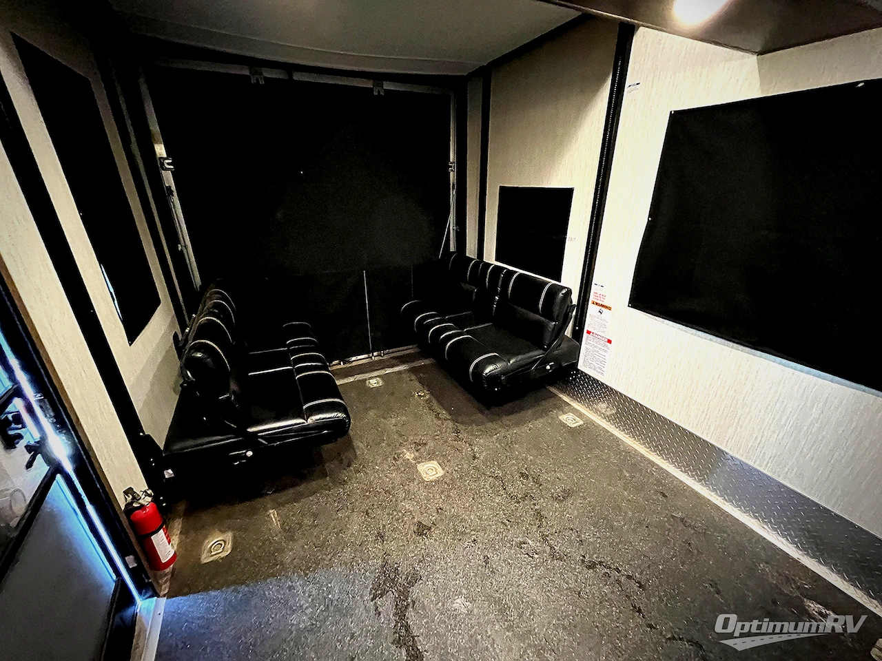 2019 Forest River Vengeance Touring Edition 381L12-6 Photo 28
