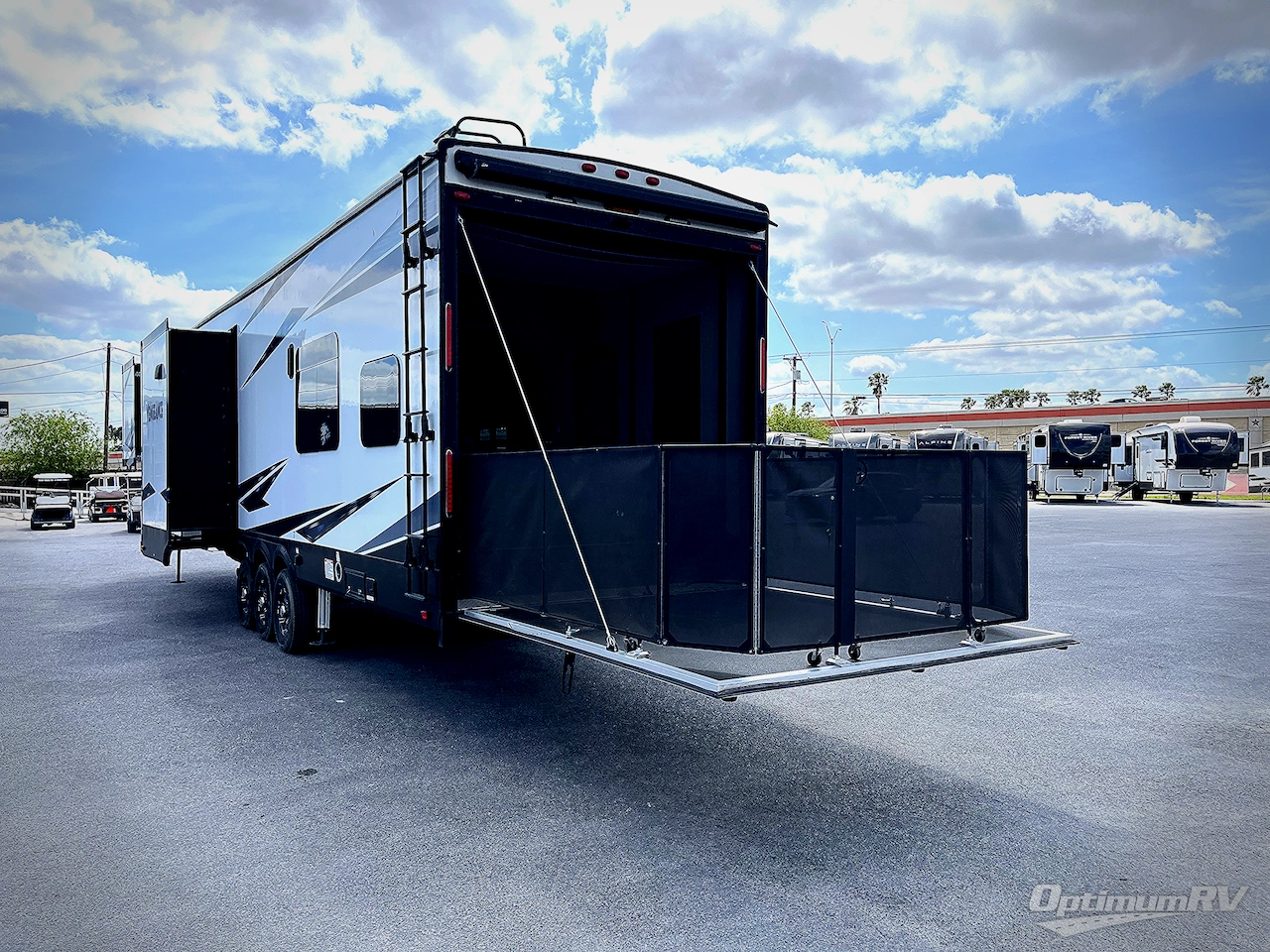 2019 Forest River Vengeance Touring Edition 381L12-6 Photo 5