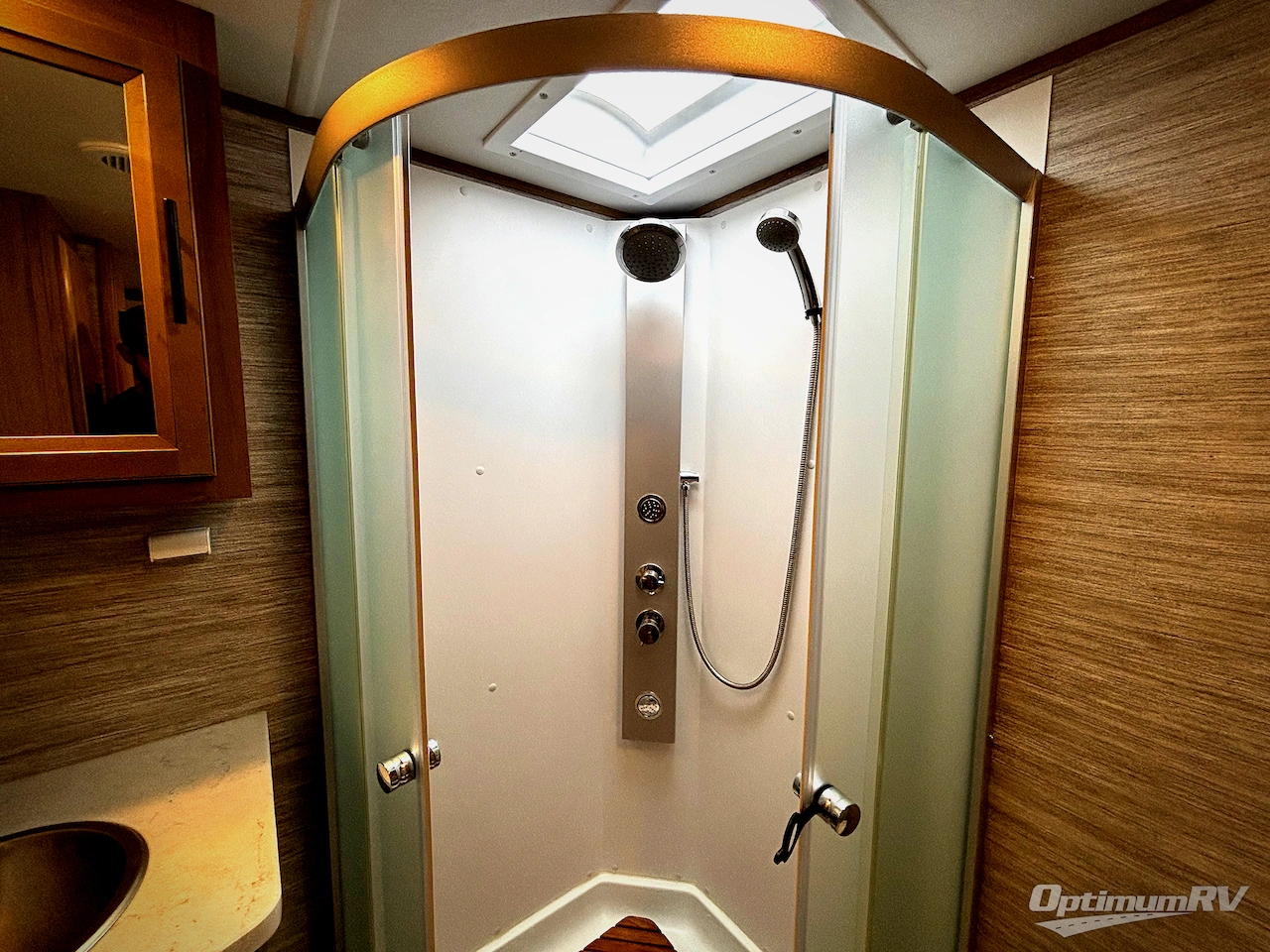 2023 Forest River Vengeance Rogue Armored VGF4007G2 Photo 7