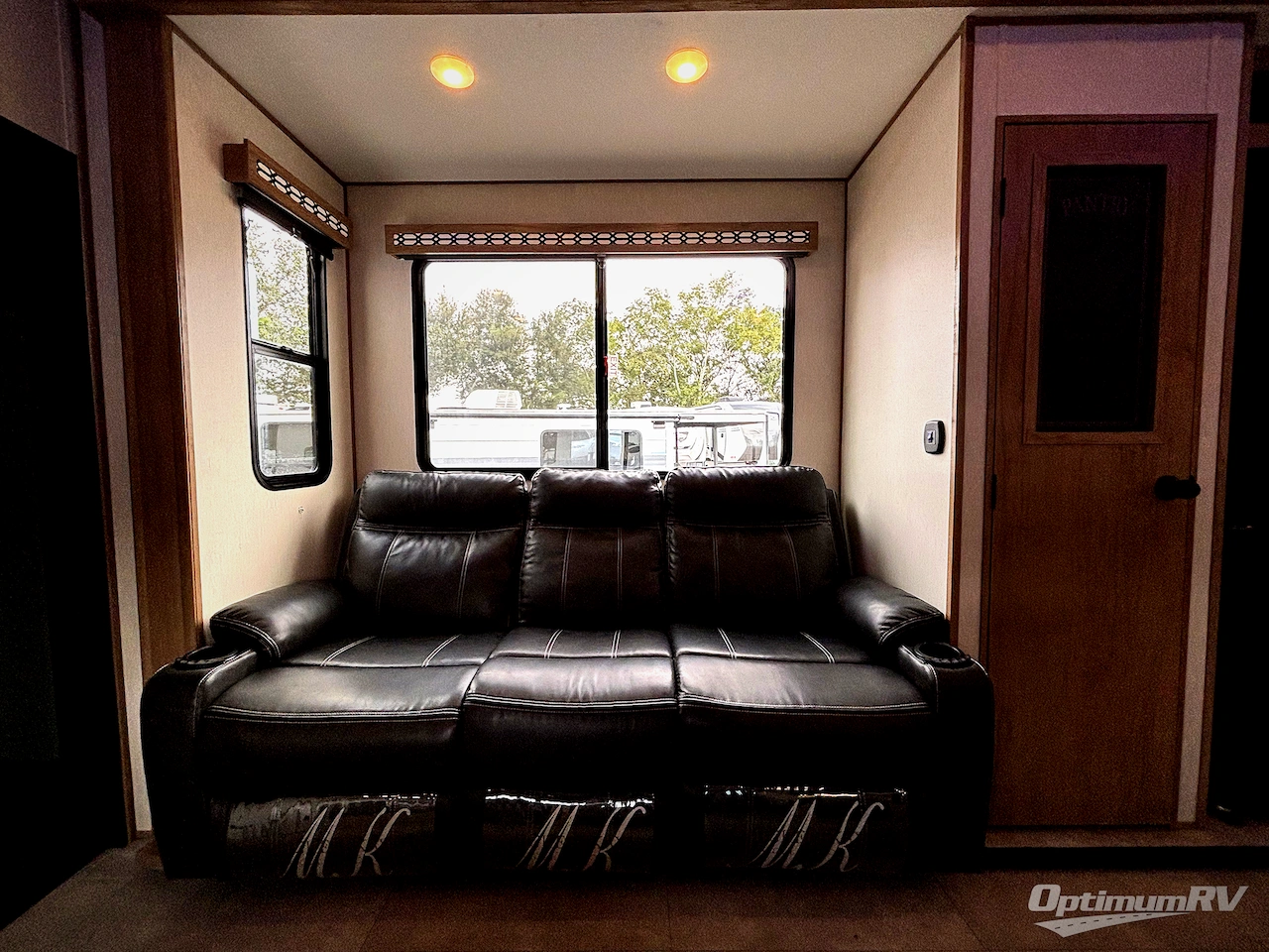 2023 Forest River Vengeance Rogue Armored VGF4007G2 Photo 13