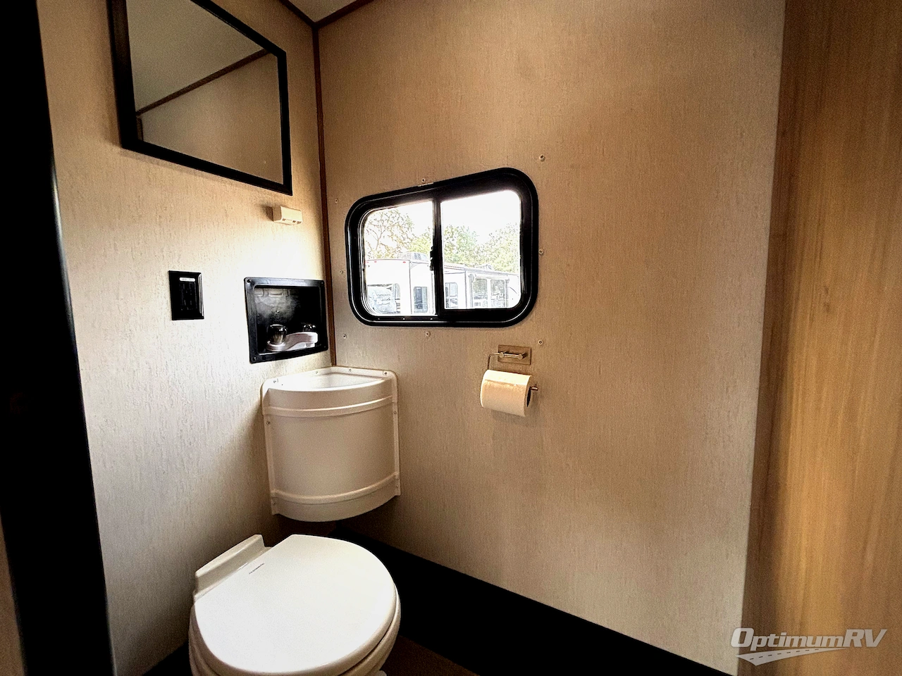 2023 Forest River Vengeance Rogue Armored VGF4007G2 Photo 15