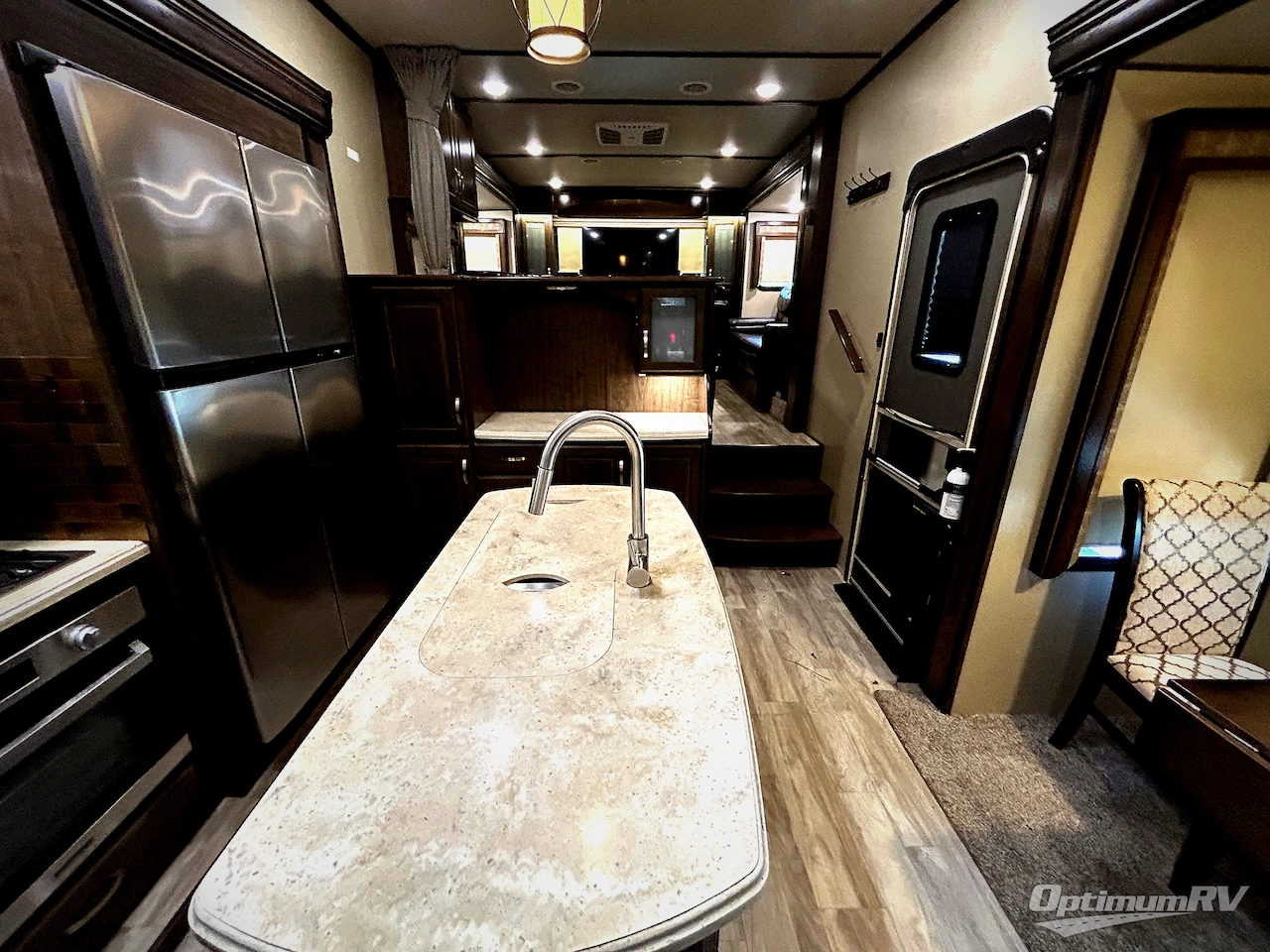 2019 Grand Design Solitude 380FL Photo 5