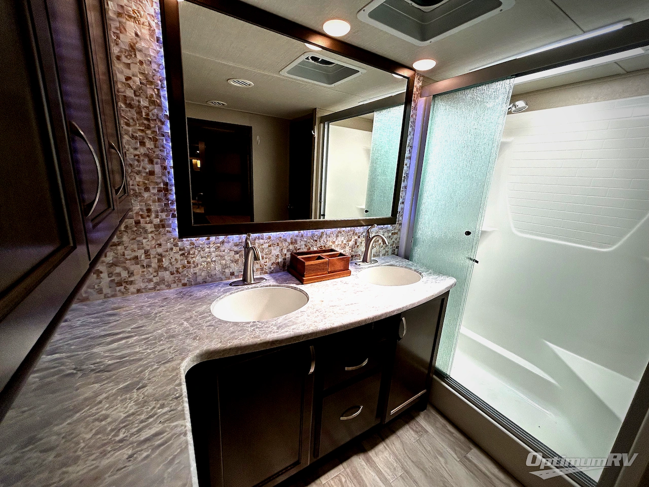 2019 Grand Design Solitude 380FL Photo 24