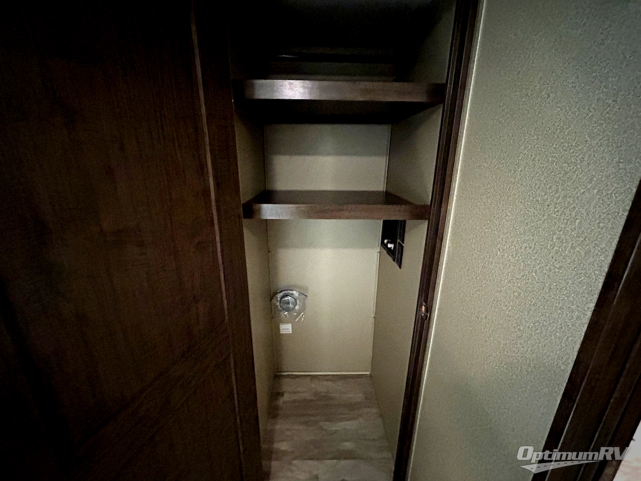 2019 Grand Design Solitude 380FL Photo 22
