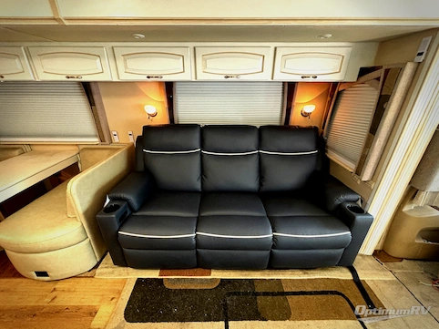 2005 Newmar Mountain Aire Diesel 4018 SPARTAN RV Photo 3