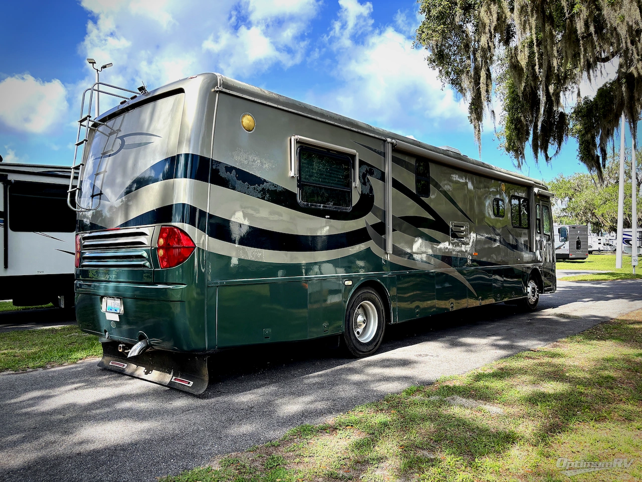 2005 Newmar Mountain Aire Diesel 4018 SPARTAN Photo 2