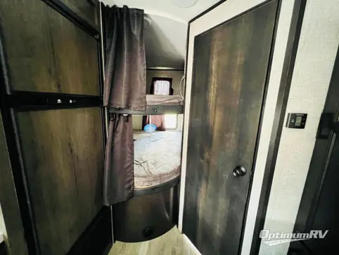 2022 Jayco Jay Flight SLX 8 224BH RV Photo 4