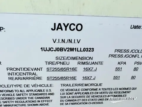 2021 Jayco North Point 377RLBH RV Photo 4
