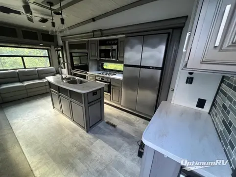 2020 Keystone Montana Legacy 3120RL RV Photo 2