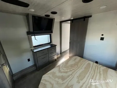 2020 Keystone Montana Legacy 3120RL RV Photo 4