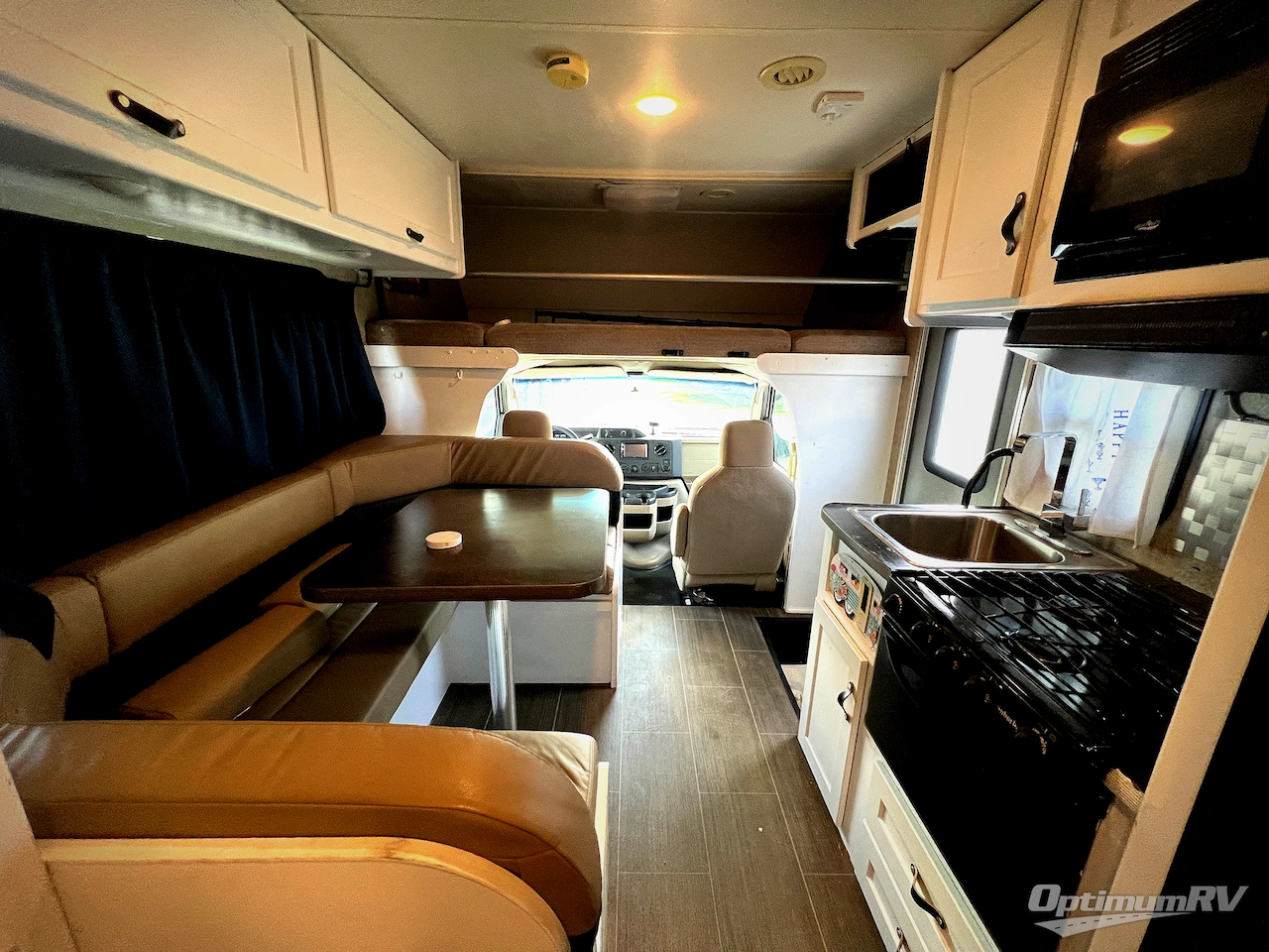 2018 Winnebago Minnie 22R Photo 5