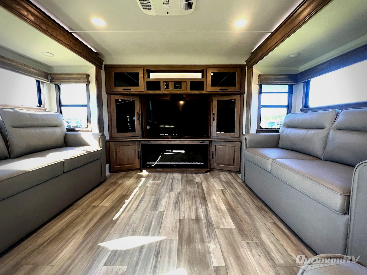 2023 Alliance Paradigm 385FL Photo 7