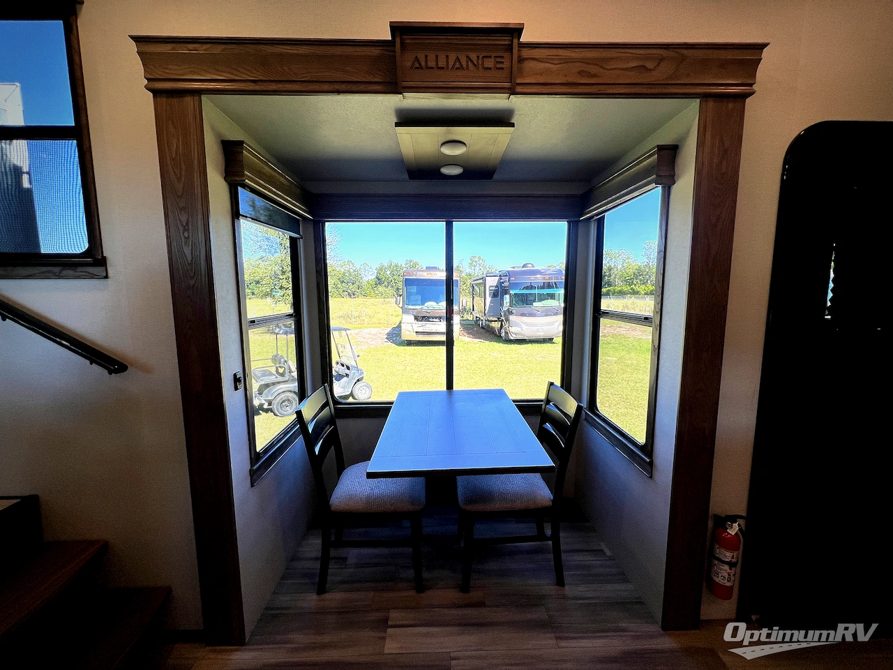 2023 Alliance Paradigm 385FL Photo 14